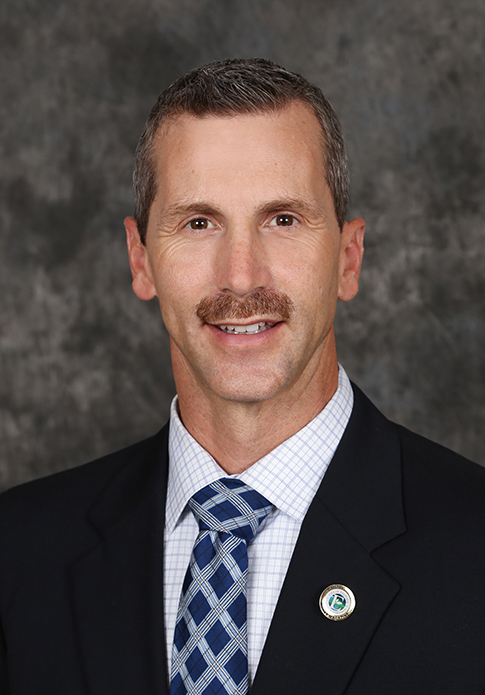 homepage-portrait https://www.christiandinco.com/wp-content/uploads/2020/08/homepage-portrait.jpg